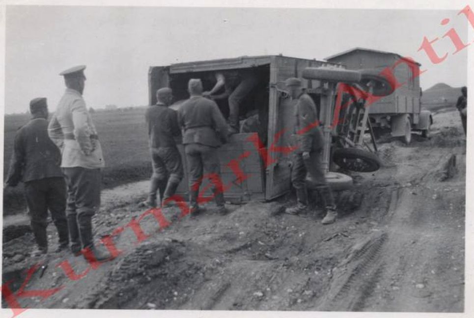 3AV2slX51z0w146107212376P1596