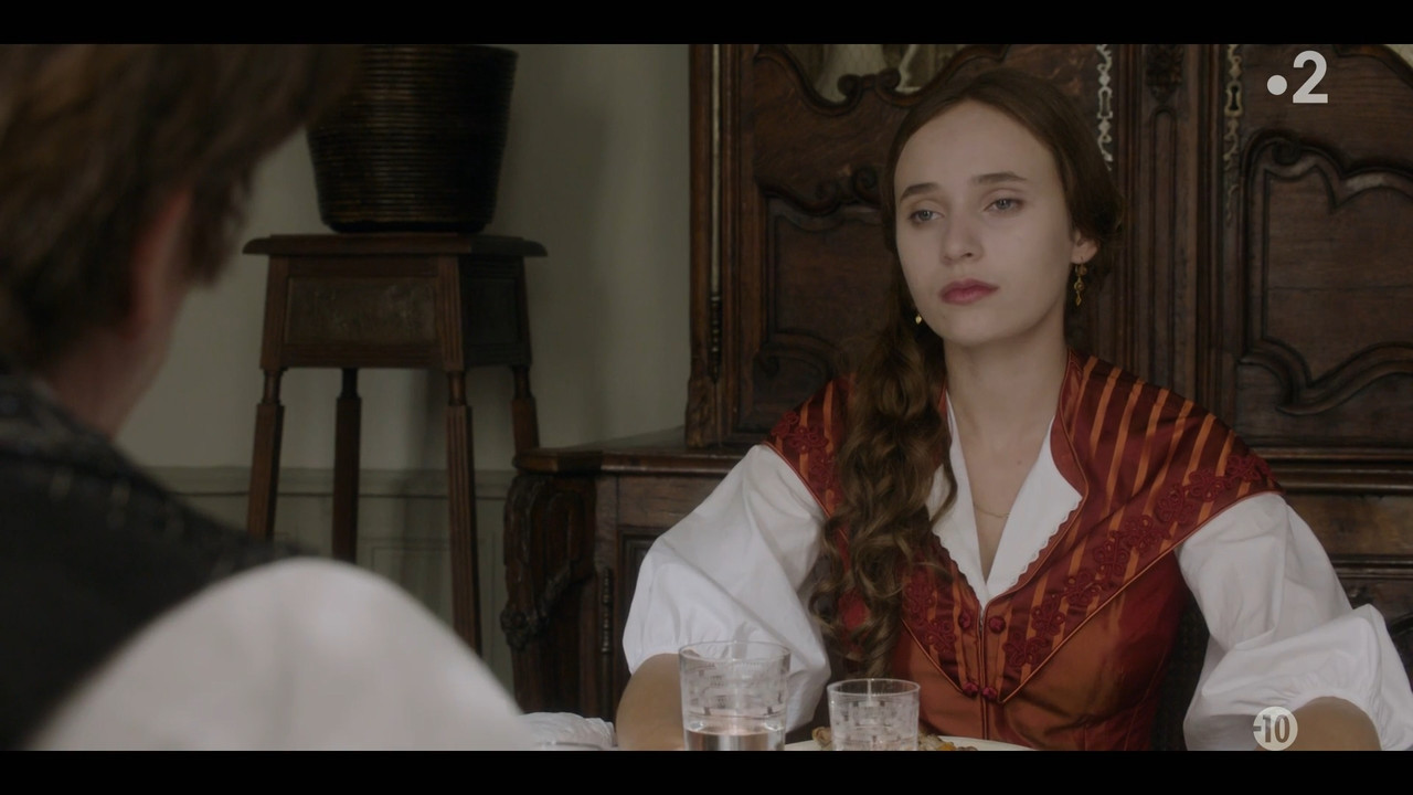 2021-12-13_21_05_Fr2_Emma-Bovary.mp4_snapshot_01.05.44.724