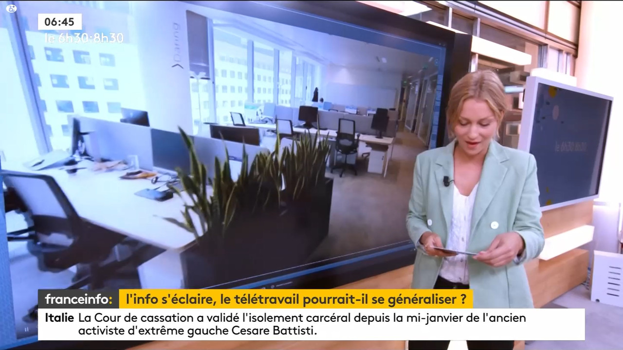 09.10 - 05.29.00 - 9h30. Entre JT, chroniques, invités et revues de p....ts_snapshot_00.22.17.160