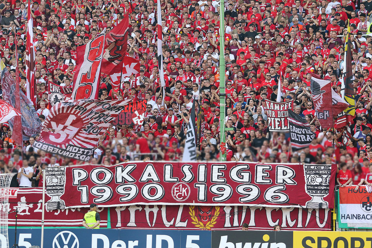 1-fc-kaiserslautern-sc-freiburg-dfb-pokal-2022-2023-6
