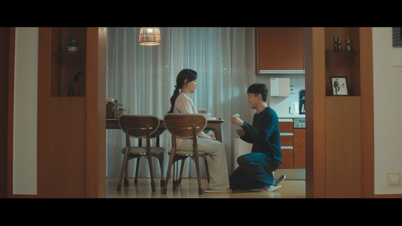 VS--Netflix-ResidentPlaybookE8Episode8-42’36”