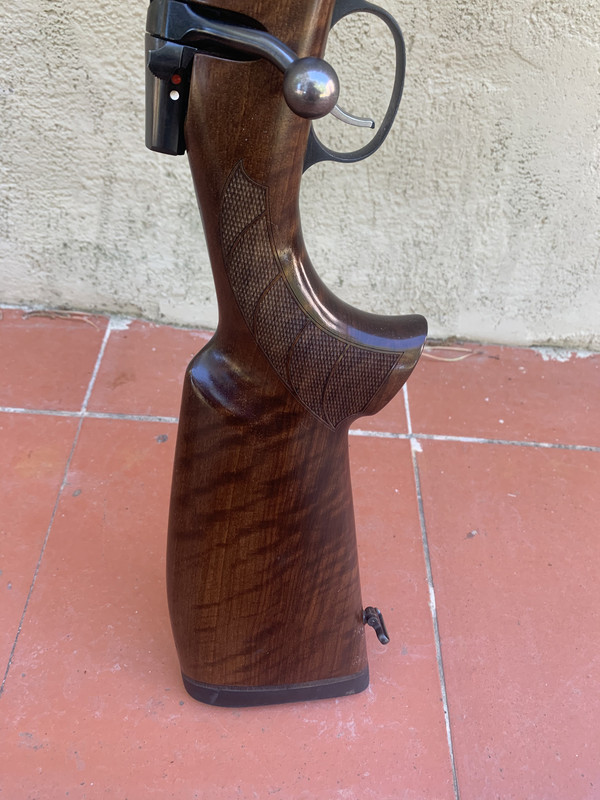 BA7E7A15-6631-44A9-897E-7B6C3FD7EAF2