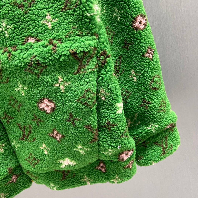 photo-5-2025-10-08-23-07-38