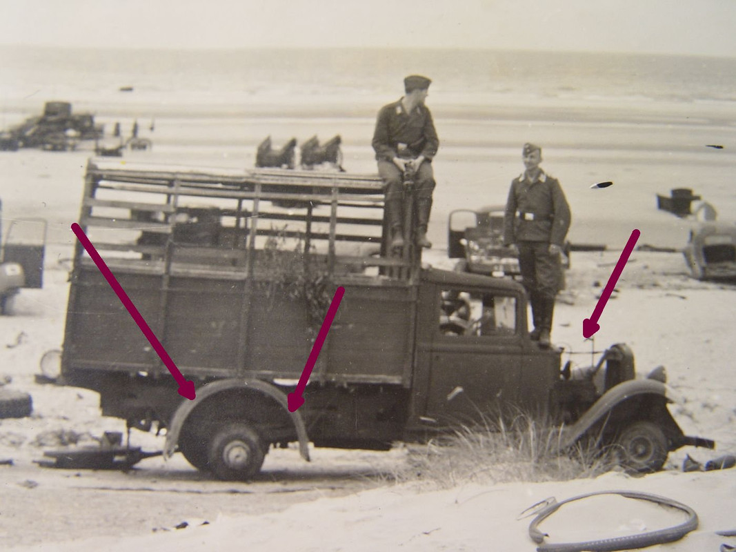 Strand Dünkirchen, Wracks, zerstörte Pkws Pkws, 