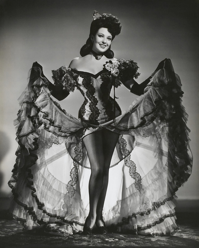 Linda_Darnell_b33