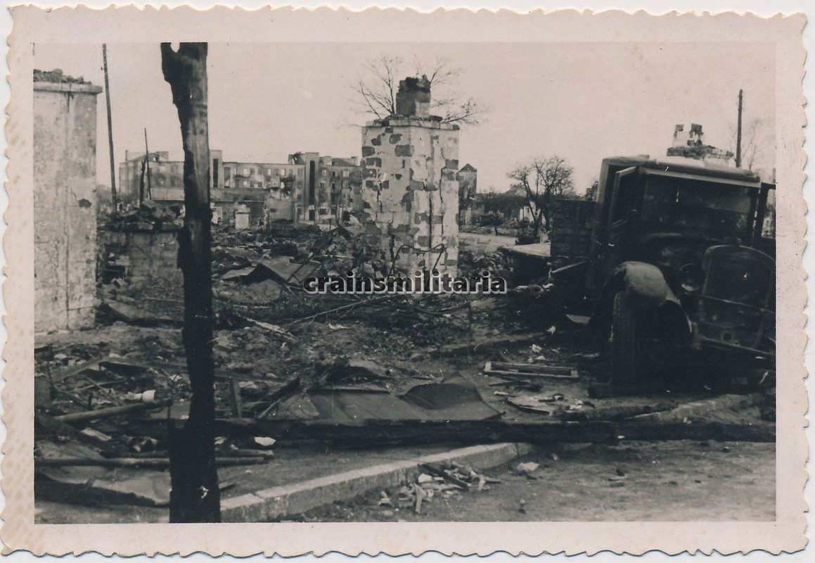 Orig. Foto zerstörte russische Beute Lkw SIS-5 T