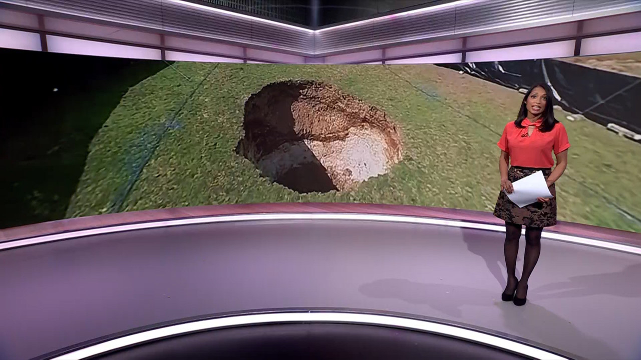 BBC London News_20230516_22302240.ts_snapshot_02.04.755