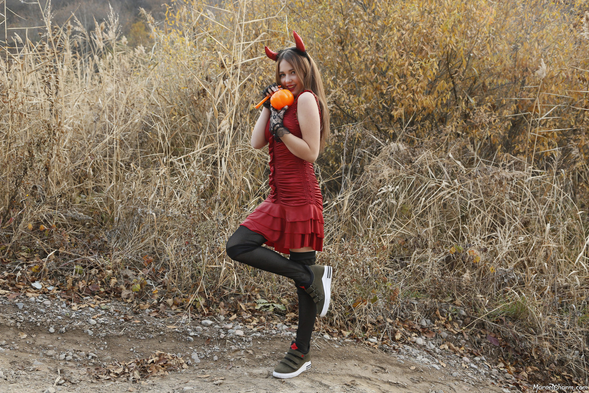 MarvelCharm_Mila-TrickorTreat-033