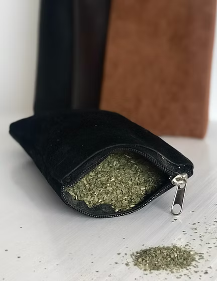 Yerbera Cuero Gamuzado