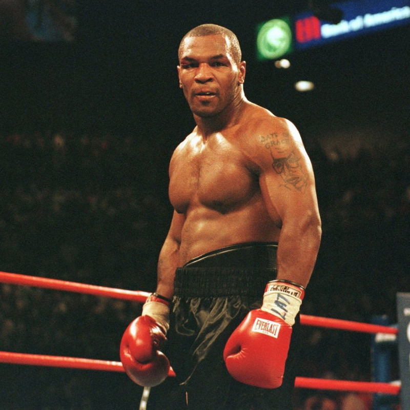 7-pend-1Mike-Tyson-versus-Evander-Holyfield