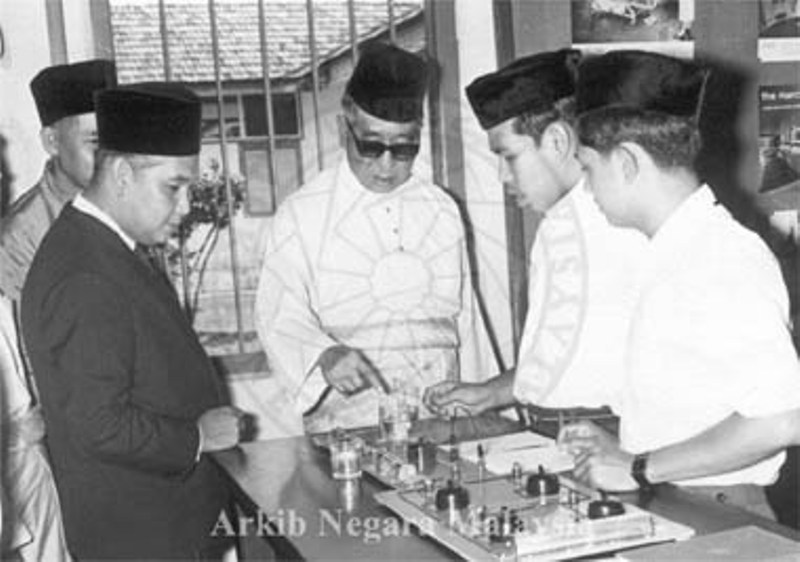 Professor Dato Dr Ungku Omar Meninggal Dunia  Sejarah MY