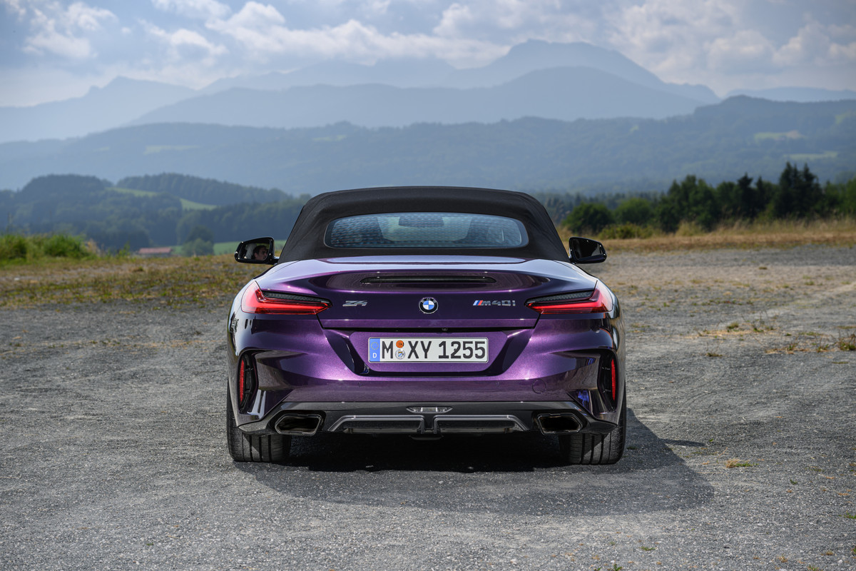 P90479458_highRes_bmw-z4-m40i-09-2022