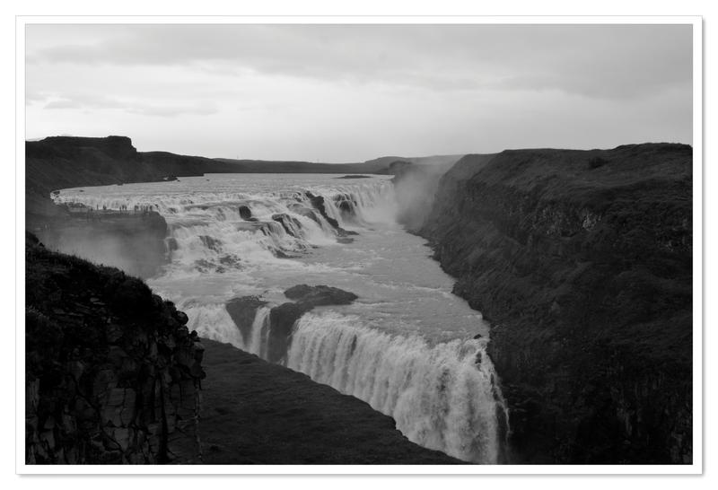 Islandia, donde la tierra ruge. - Blogs de Islandia - Círculo dorado, caminando entre continentes. (15)