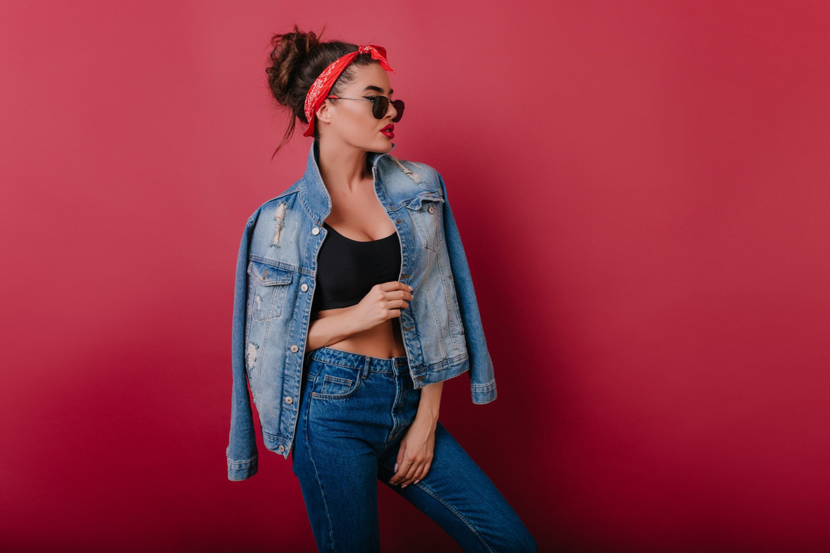 Giacca jeans, 5 idee per l'outfit autunnale Giacca jeans, 5 idee per l'outfit autunnale