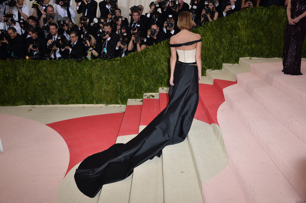 emmawatson-updates.com (254)