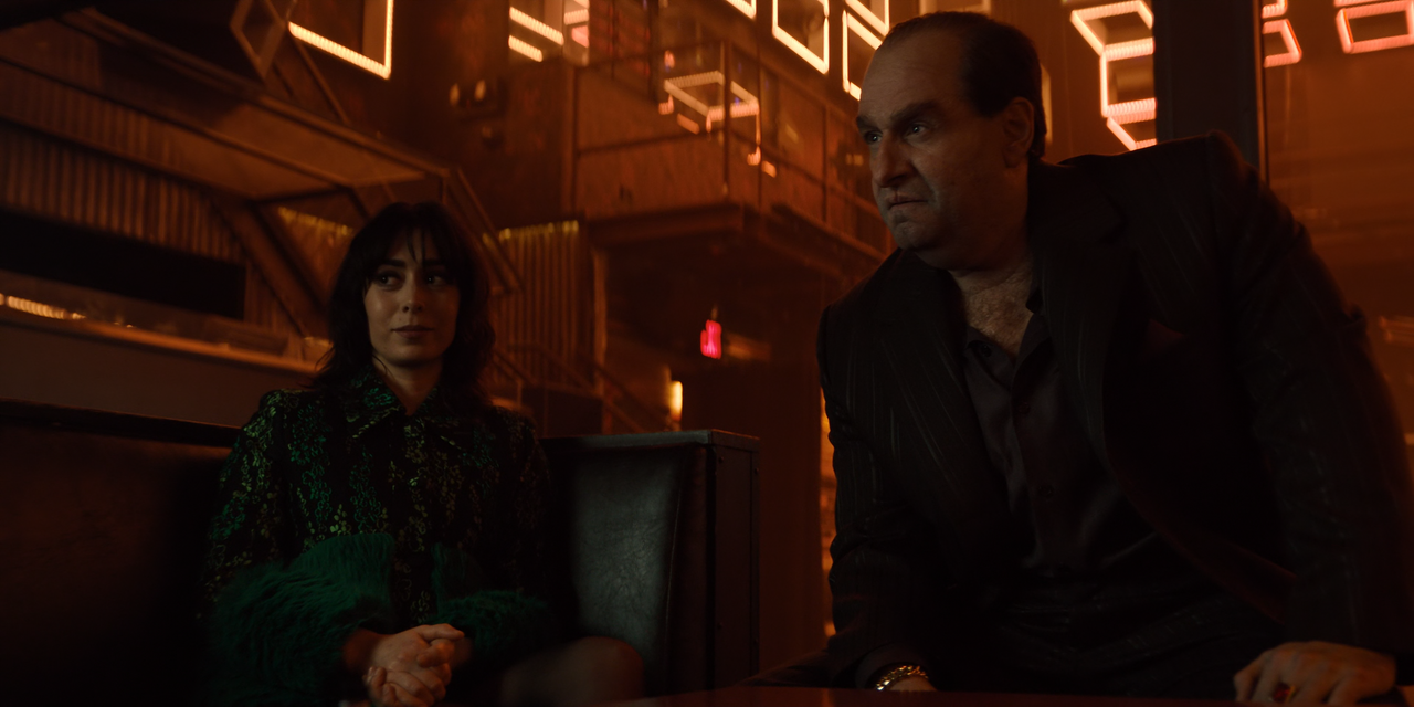 The.Penguin.S01E03.Bliss.2160p.10bit.NOW.WEB-DL.DDP5.1.HEVC-Vyndros.mkv_snapshot_28.14_[2025-01-02_0