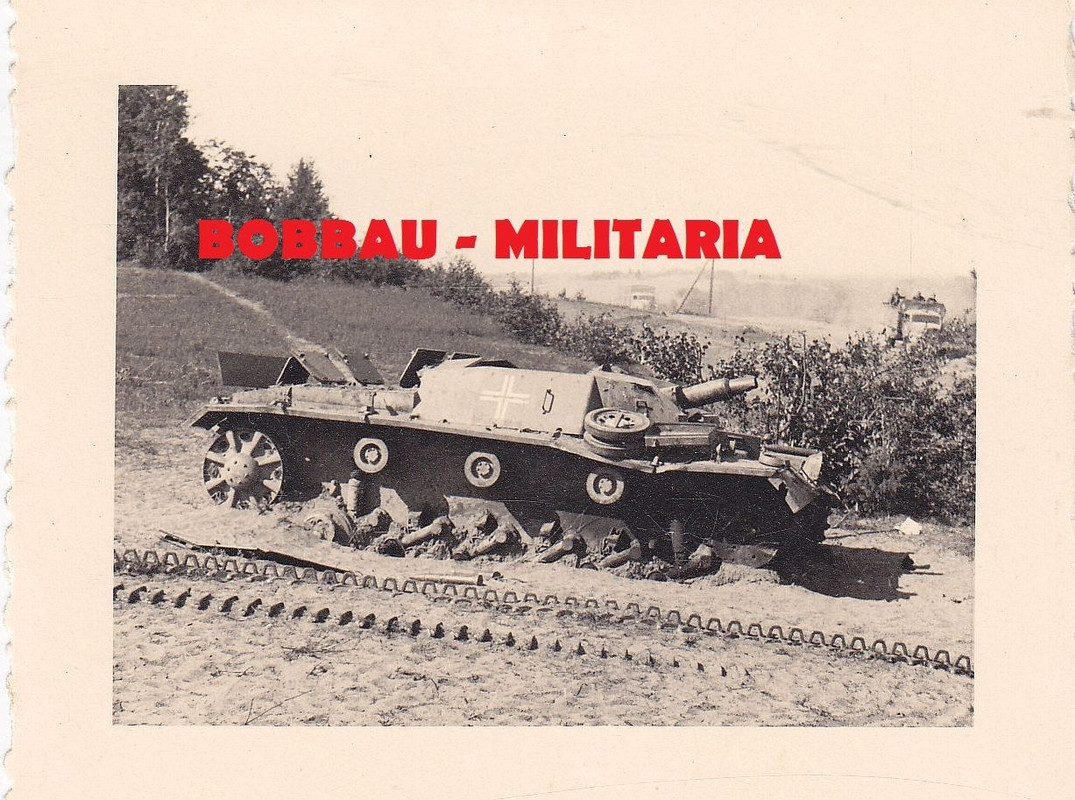 Sturmgeschütz STUG III mit Kampfschaden an der F
