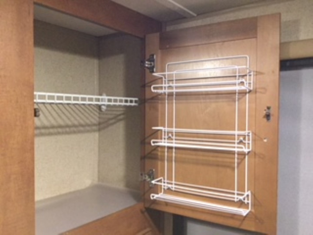 spice rack on pantryt door (Large)