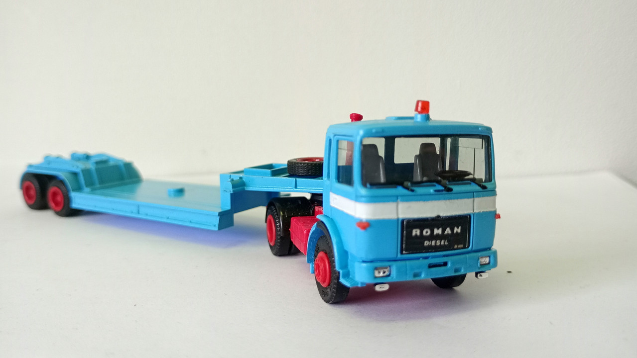 Mach (3851)