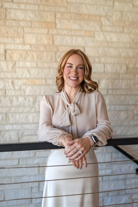 Emily Leibert real estate photo 3