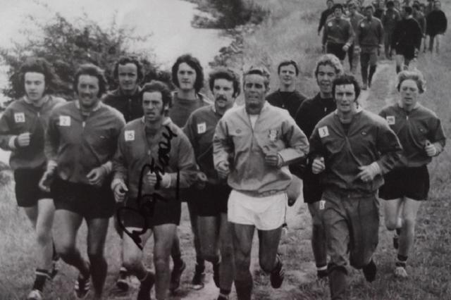 [Image: 1_Bob_Mckinlay_1972_down_Ttrent.jpg]