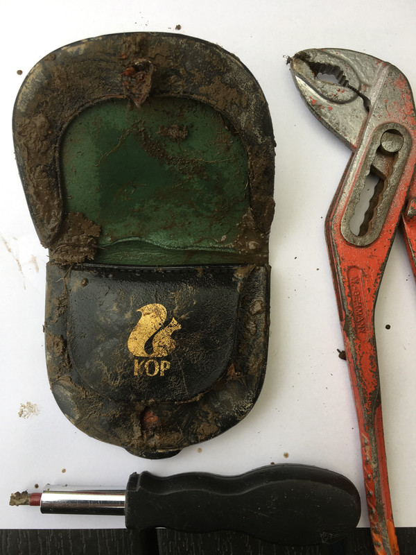 F5B191D1-887C-4FA2-8113-39F224BD5C9C