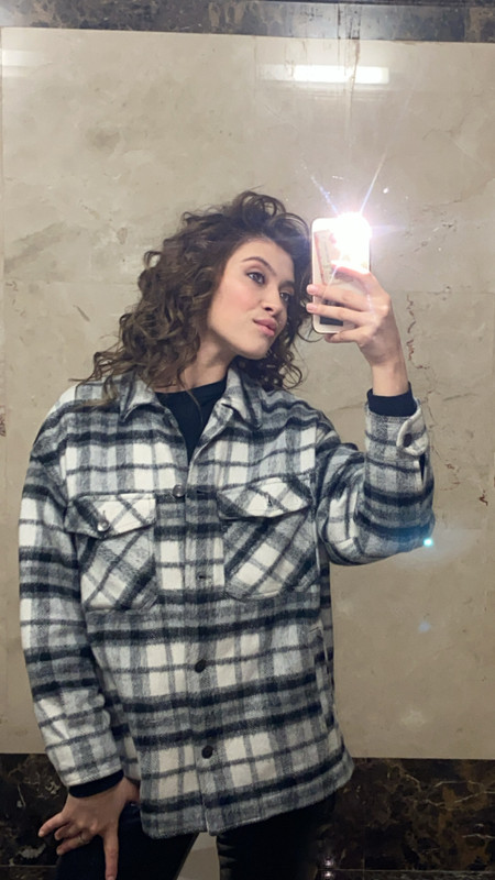 22189D48-24DE-4B05-9F42-619F34D6060A