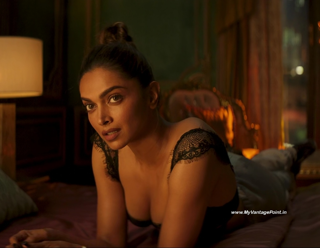 119-Deepika-Padukone-Hot-Scene-in-Pathaan-Movie-with-Shah-Rukh-Khan-My-Vantage-Point