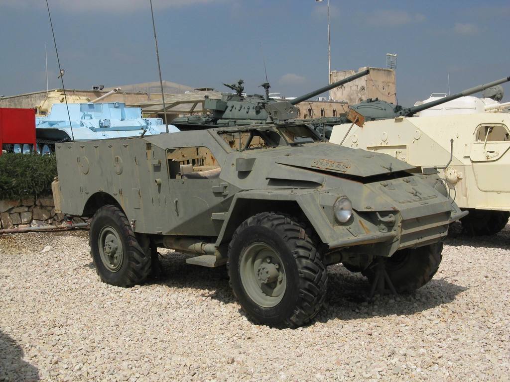 БТР-40 в цвете (4)