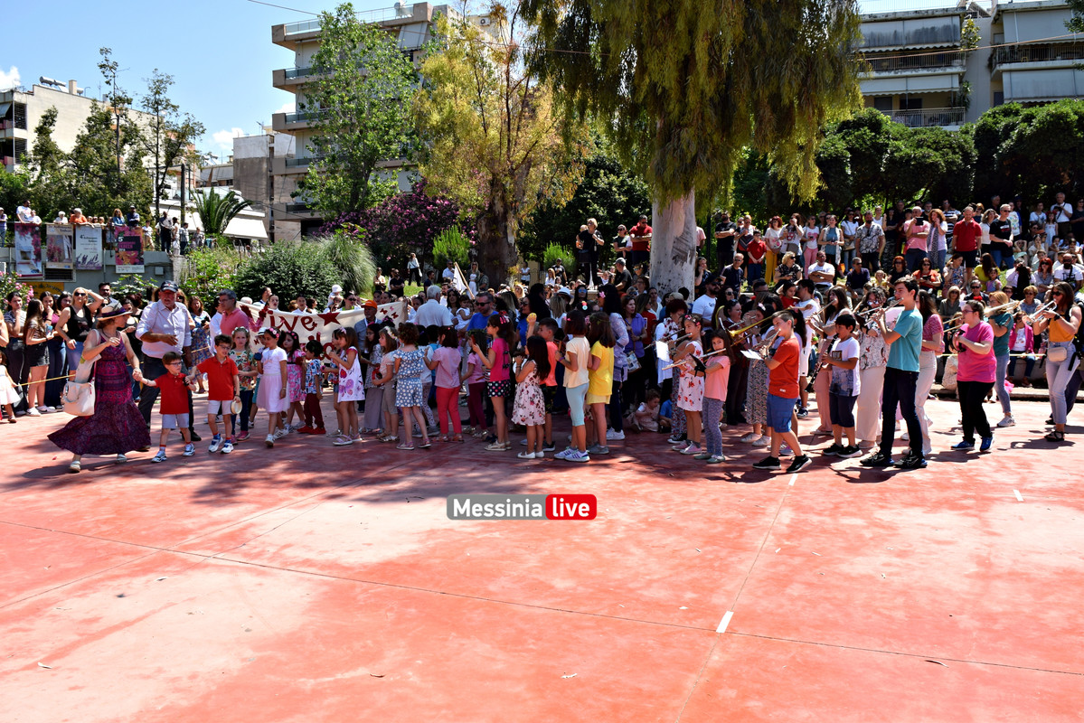 ΛΟΥΛΟΥΔΕΝΙΑ ΠΑΡΕΛΑΣΗ DSC_1521