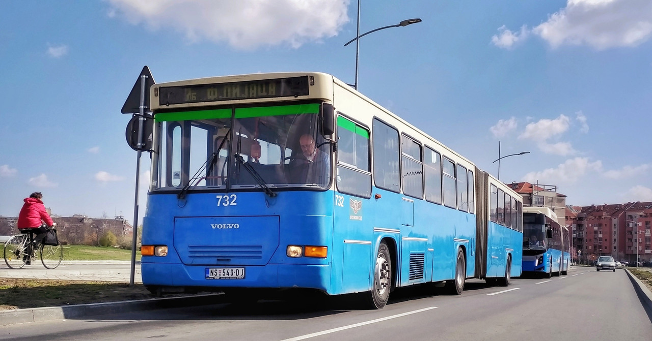 Volvo B10MA / Neobus 405GZ (1997/06) #732 - low