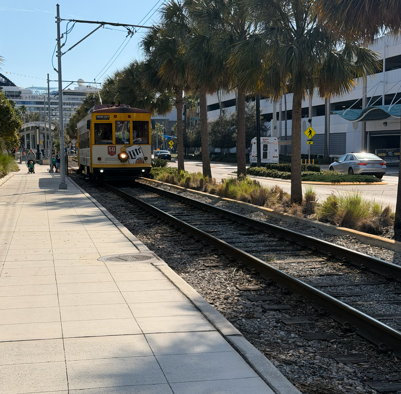 [Image: Trolley1.png]