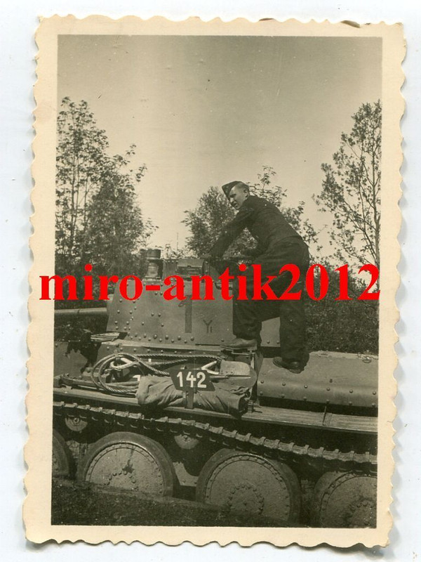 Foto, Panzer-Regiment 10, Panzer 38t auf dem Übu