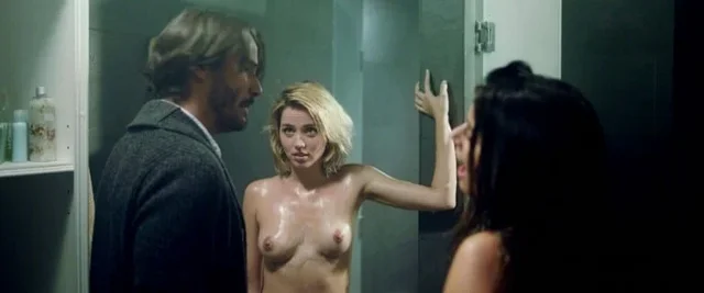 [Image: Ana-De-Armas-uncovered-in-Knock-Knock-movie-4.webp]