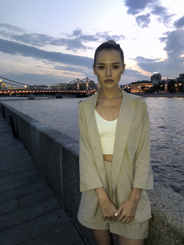 1A772501-0309-457A-A7DB-50D05990A237