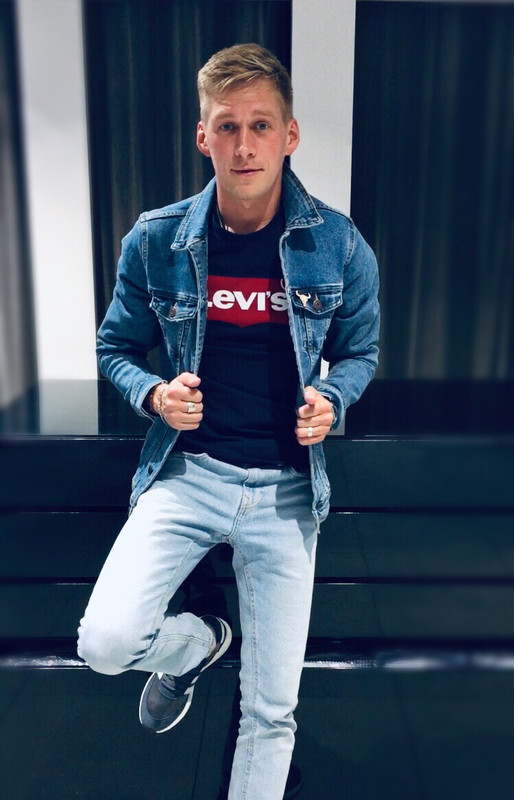 7CA2BF02-B834-48F2-B673-2429CFABBFAA