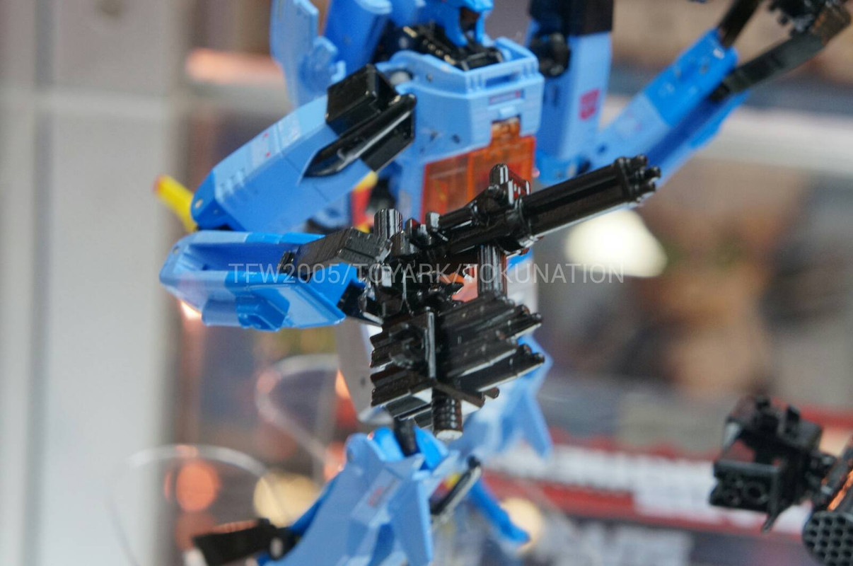 SDCC-2013-Transformers-Generations-017_137411021