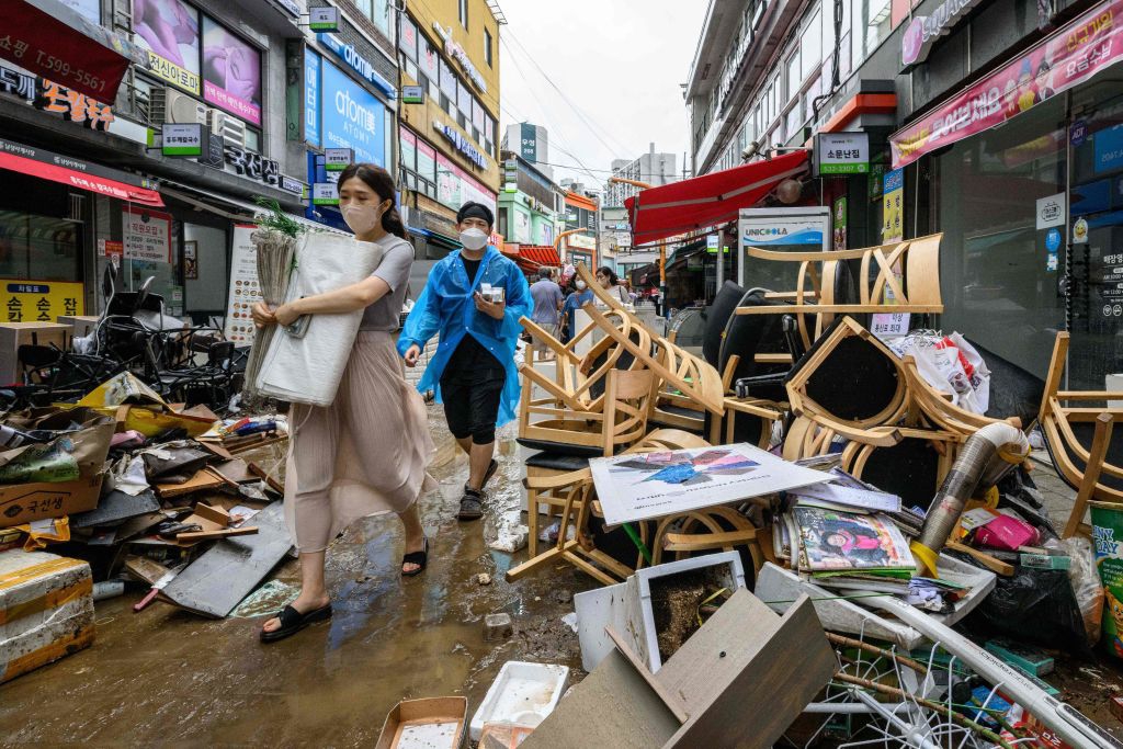 Ya son ocho muertos por las inundaciones en Corea del Sur