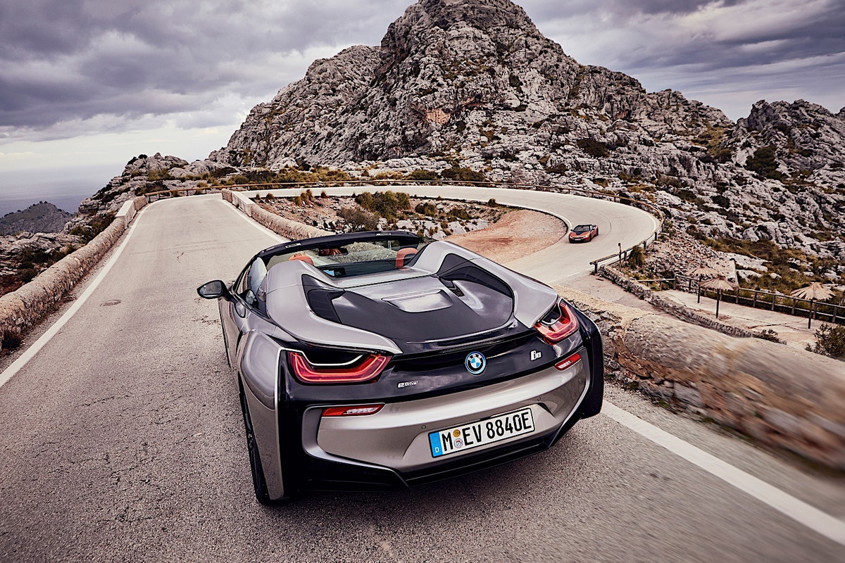 BMW i8 Roadster First Edition (9)