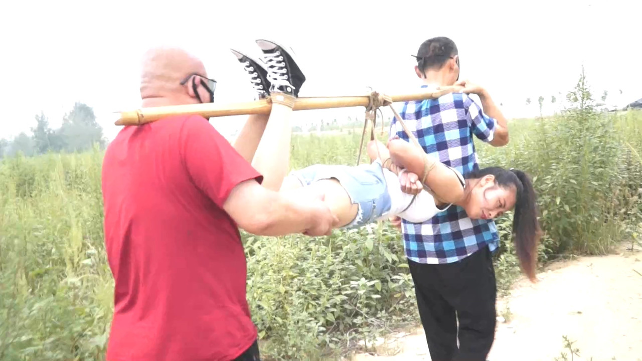 逍遥 定制山野遇险记（上） 夏炎vs李然 户外剧情绳艺.mp4_20190909_192652.136