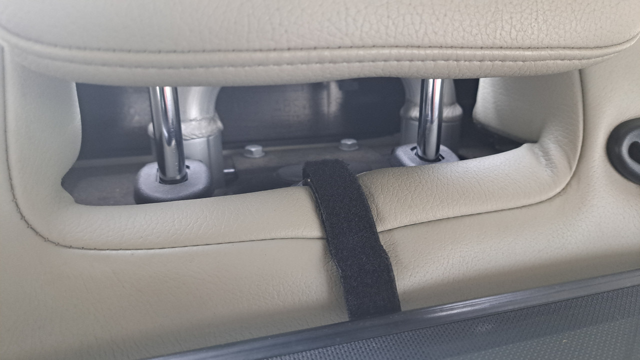 deukje saab paneel 4