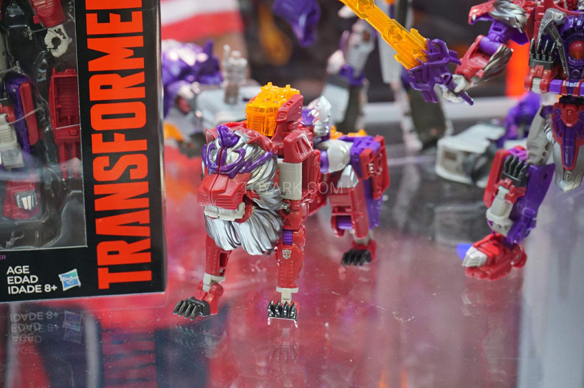 SDCC2016-Transformers-Titans-Return-022