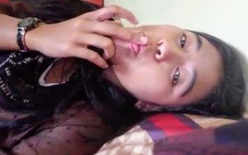 Cute girl fingering in her pssy closeup exclusive clip