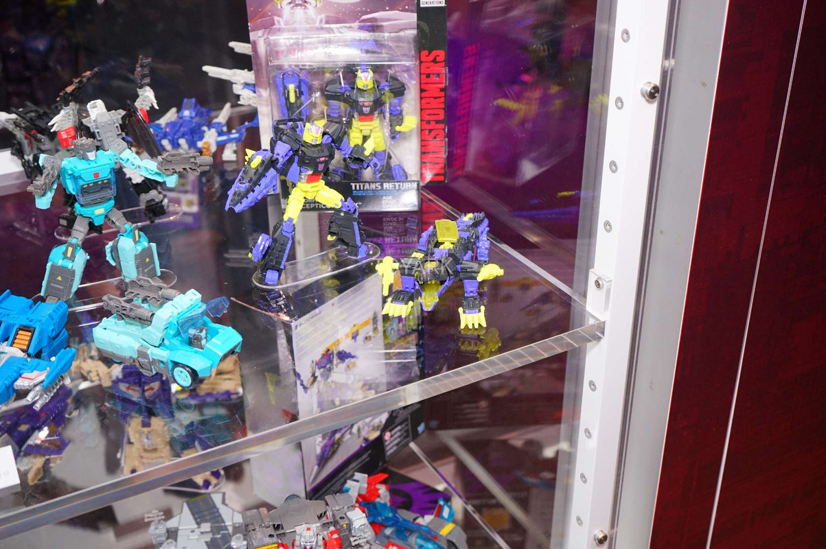 SDCC-2017-Hasbro-Transformers-052