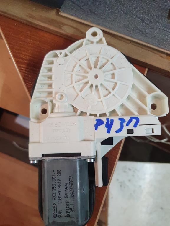 Мотор стеклоподъемника