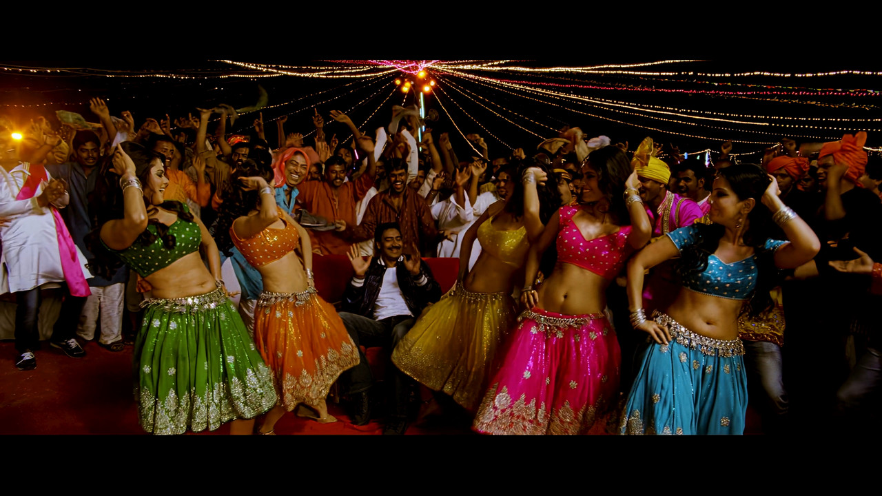Tamanna Hot Song 03 From Himmatwala Taki O Taki 4K (Best Quality).mp4_snapshot_02.02_[2021.04.05_13.
