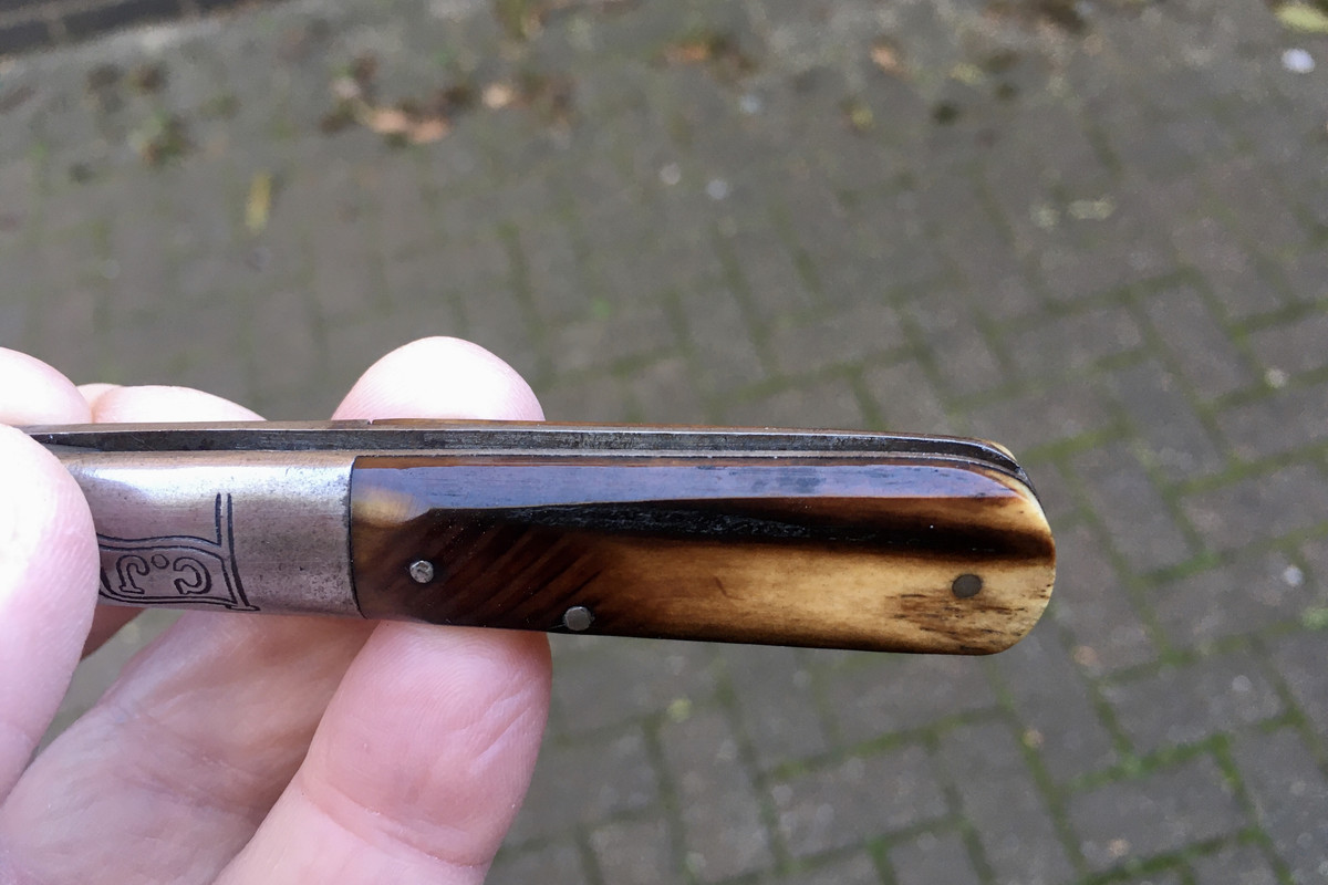 F919A12B-6BC0-4589-A75B-4F2A25FA7DB7