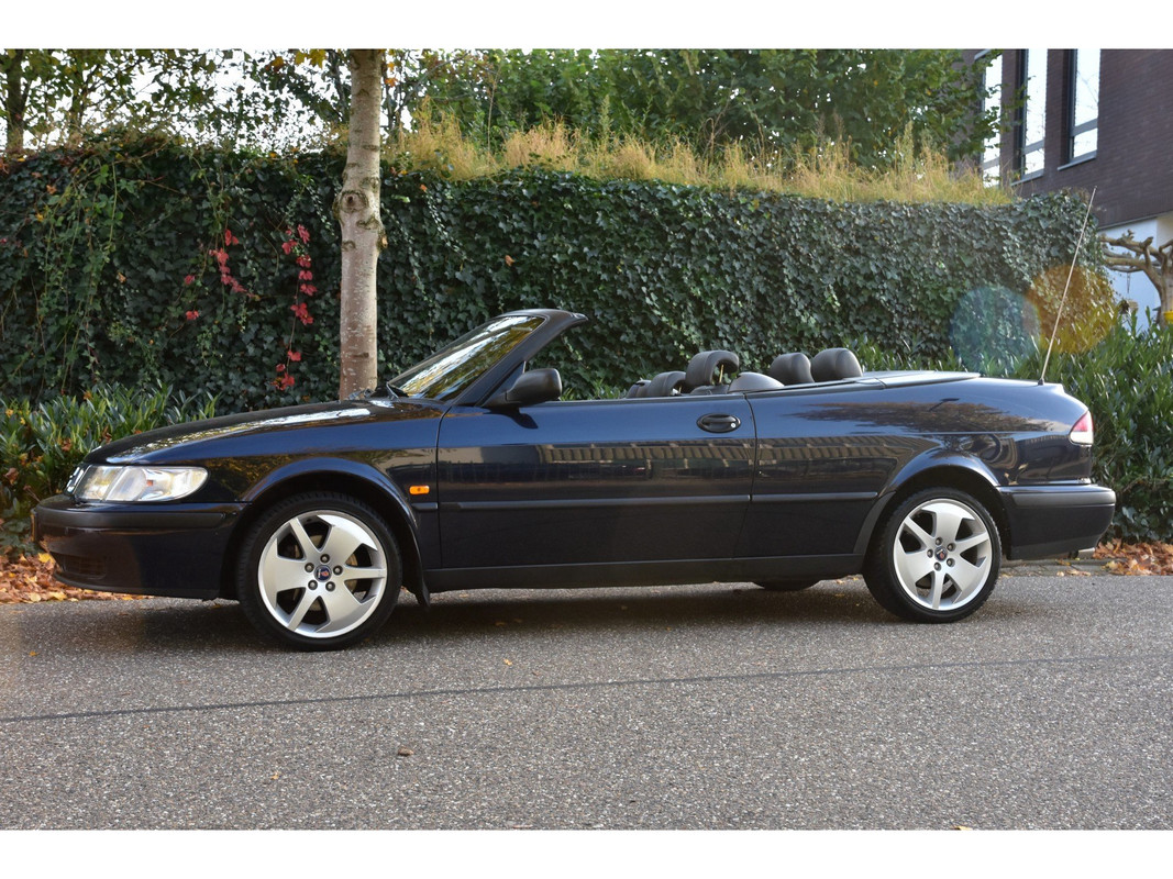 0-064408e1-81c2-4970-9edd-8f27dac565e9