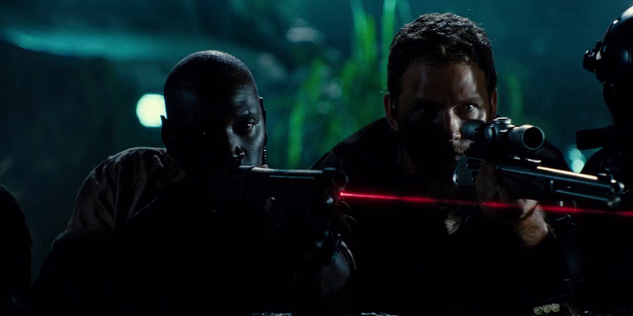 Jurassic-World-2015-Hindi-English-Blu-Ray-720p-x264-AVC-AAC-6ch-ESub-mkv-0005