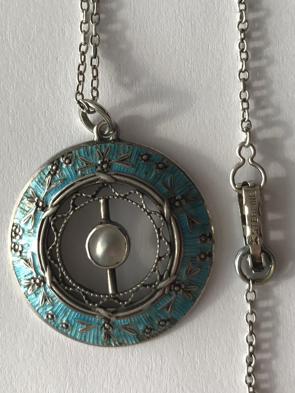 CE5B5004-37AE-4140-9EF3-57877EBEE64E